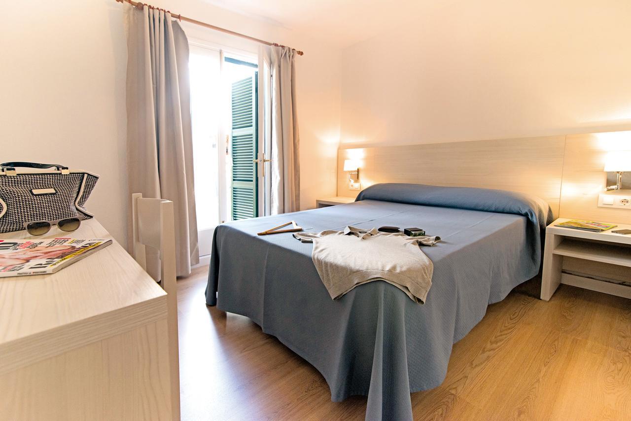 Apartamentos Cala Blanca Extérieur photo