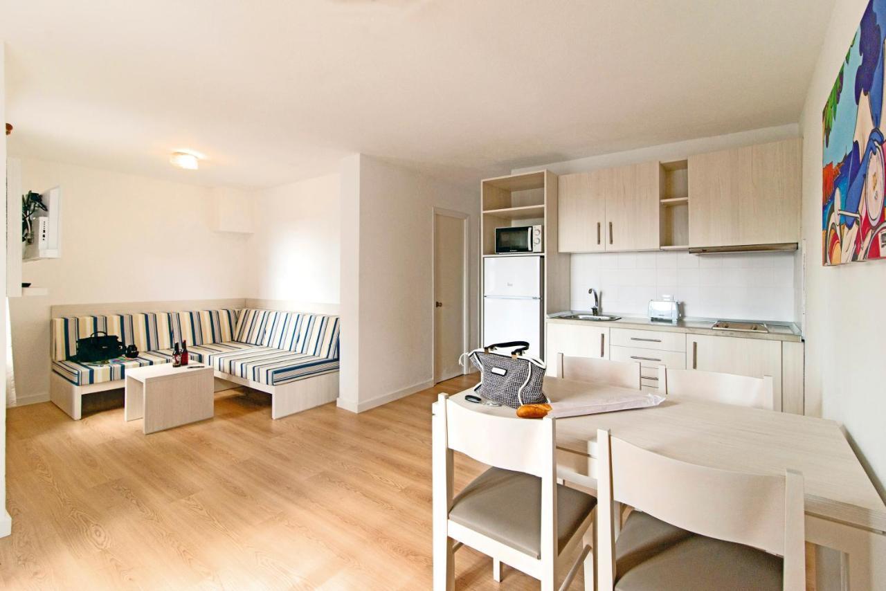 Apartamentos Cala Blanca Extérieur photo